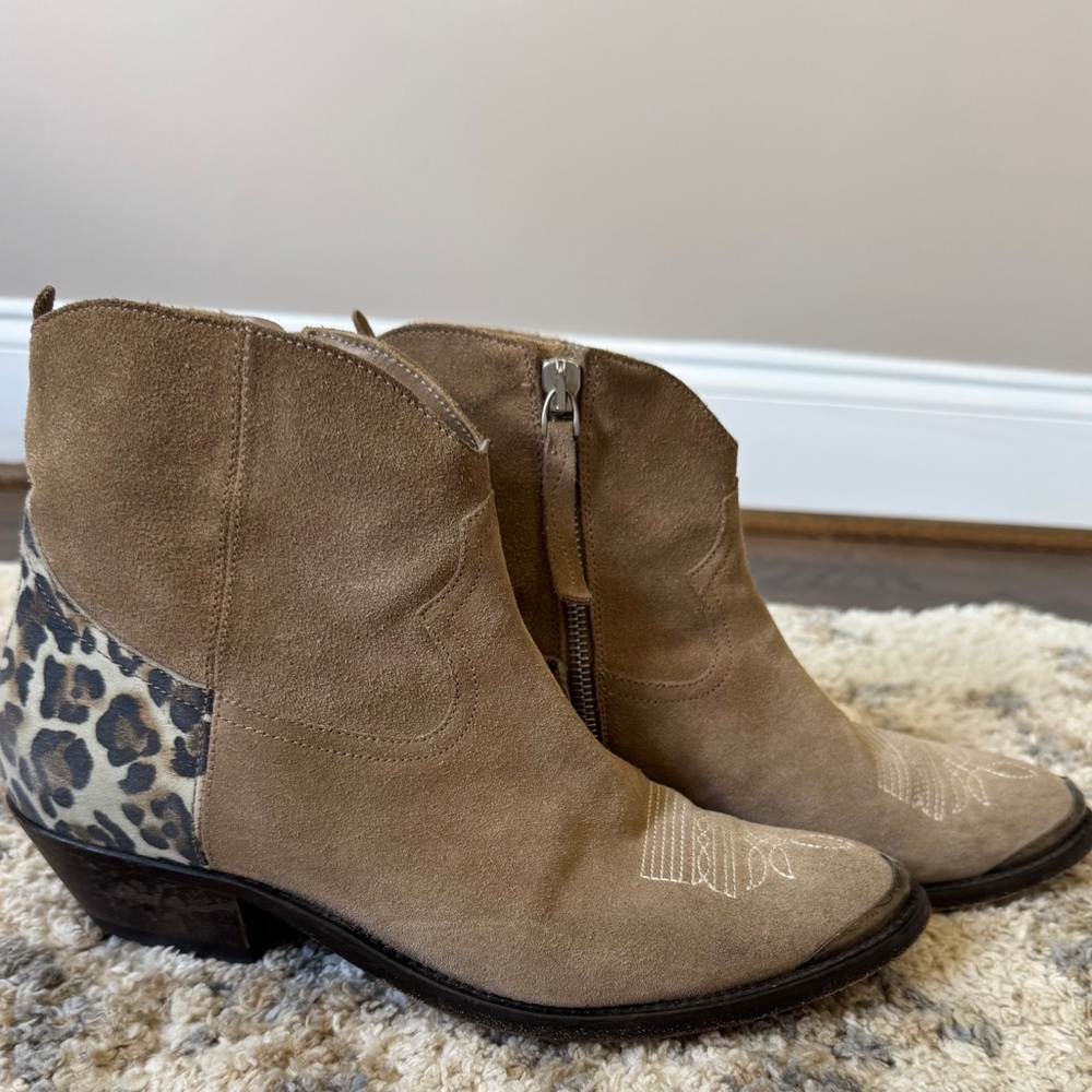 Golden Goose Leopard Accent Tan Ankle Boots 39 - Picture 2 of 8